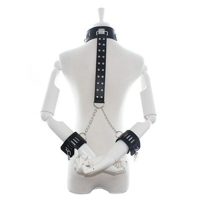 Bondage Harness Fashion Gothic Collar, PU Sexy Punk Choker com Alloy Heart Dangle para mulher