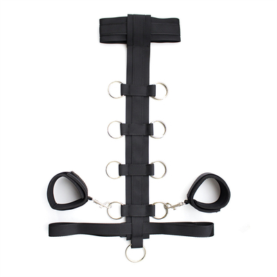 Bondage Harness Fashion Gothic Collar, PU Sexy Punk Choker com Alloy Heart Dangle para mulher