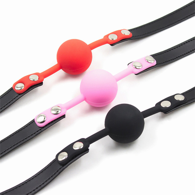 Brinquedos de fechadura Jogos para adultos Fetiche Boca de silicone Boca de focinho Bola de couro Pu Bondage Restrições Rosa Vermelho Cores pretas