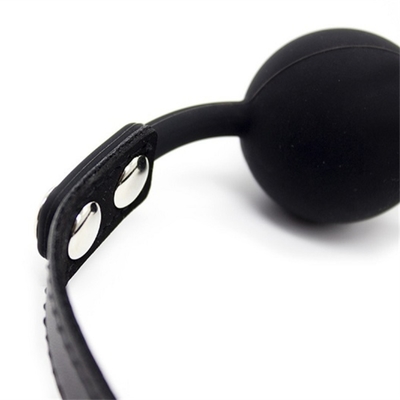 Brinquedos de fechadura Jogos para adultos Fetiche Boca de silicone Boca de focinho Bola de couro Pu Bondage Restrições Rosa Vermelho Cores pretas