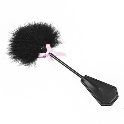 Estimulador de Massagem de Butt Sensor de Treinamento de Uso Duplo Pedailha de Pele Peluda com Rosa Kindky Bowknot Flirteando Bondage